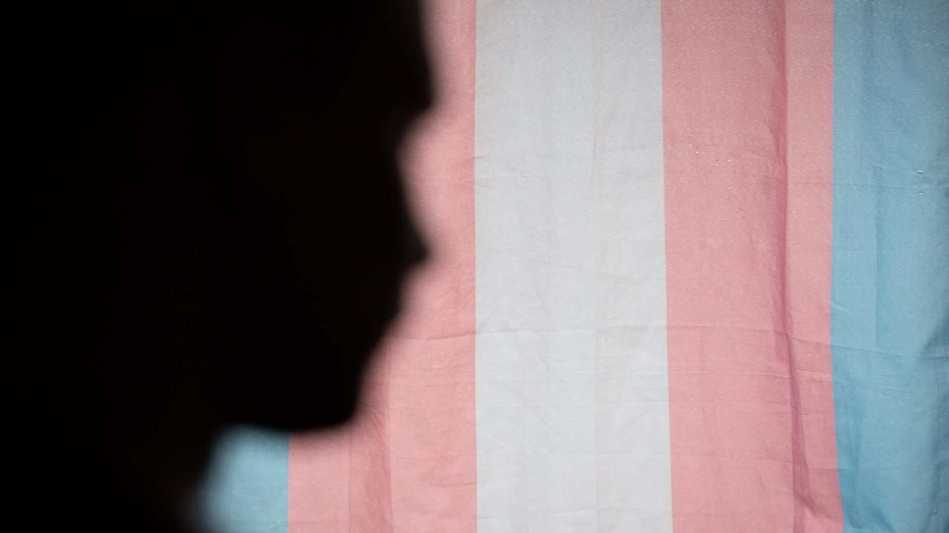 Osa transnuorista tilaa sukupuolihormoneja nettiklinikoilta ulkomailta – nuorisogynekologi varoittaa riskeistä
