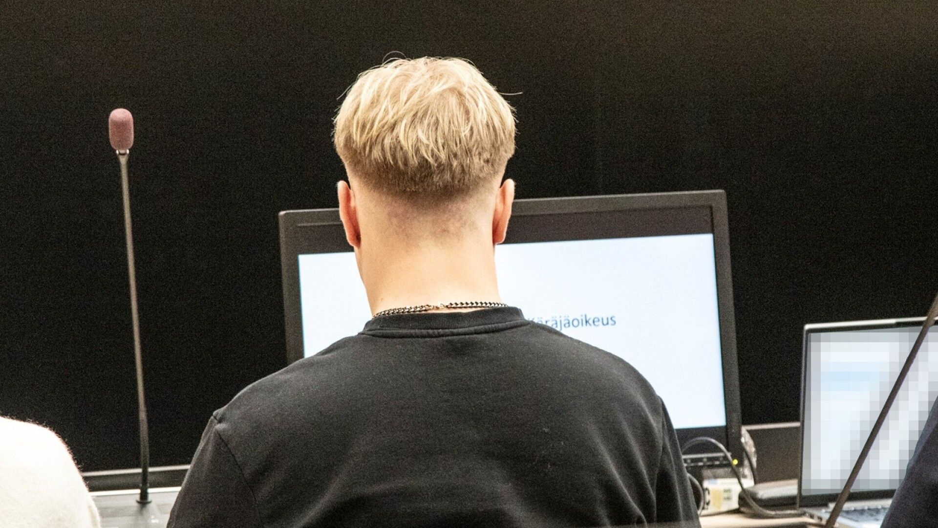 Kansanedustajan tytär mukana rajussa kuolonkolarissa Pohjois-Karjalassa – näin turmakuski, 17, käyttäytyi oikeudessa