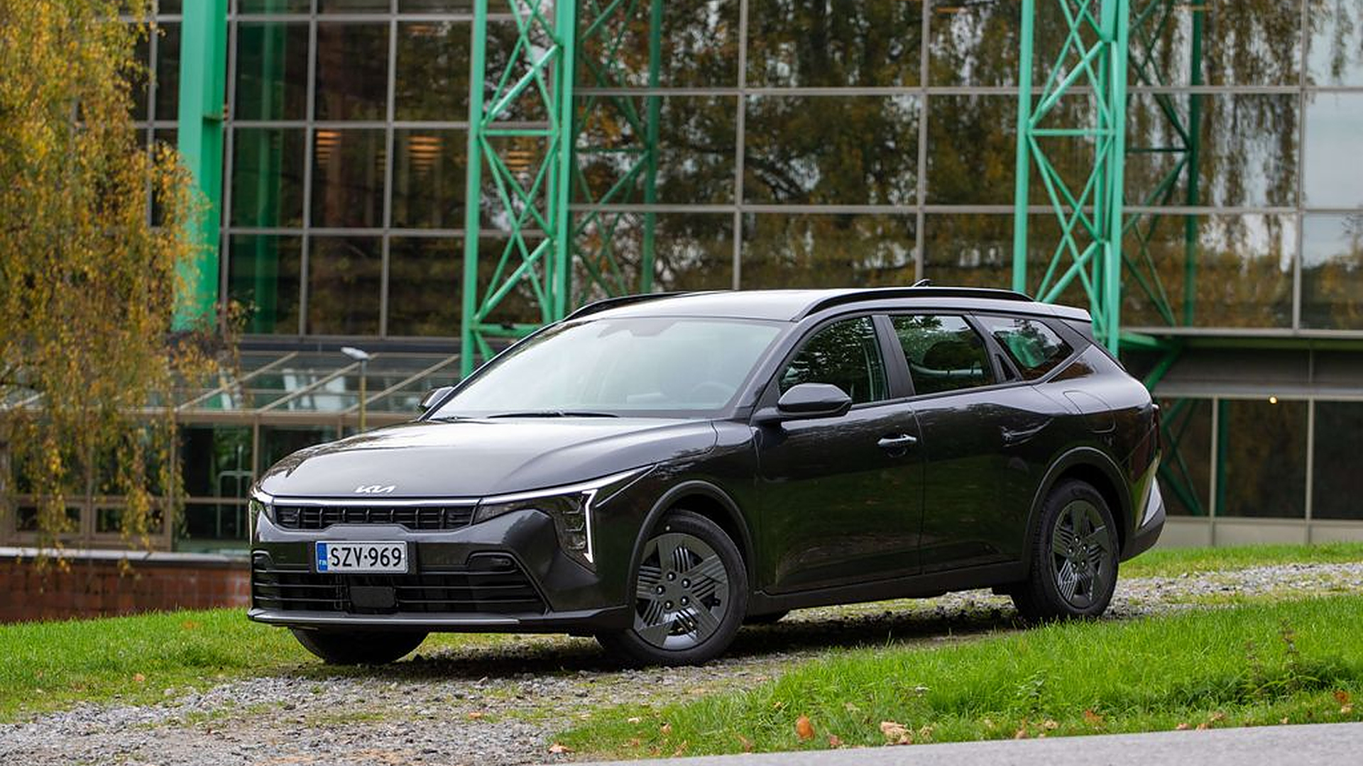 Alle 30 000 euron uutuusauto kätkee hämmentävän mysteerin – Maahantuojakin meni sanattomaksi