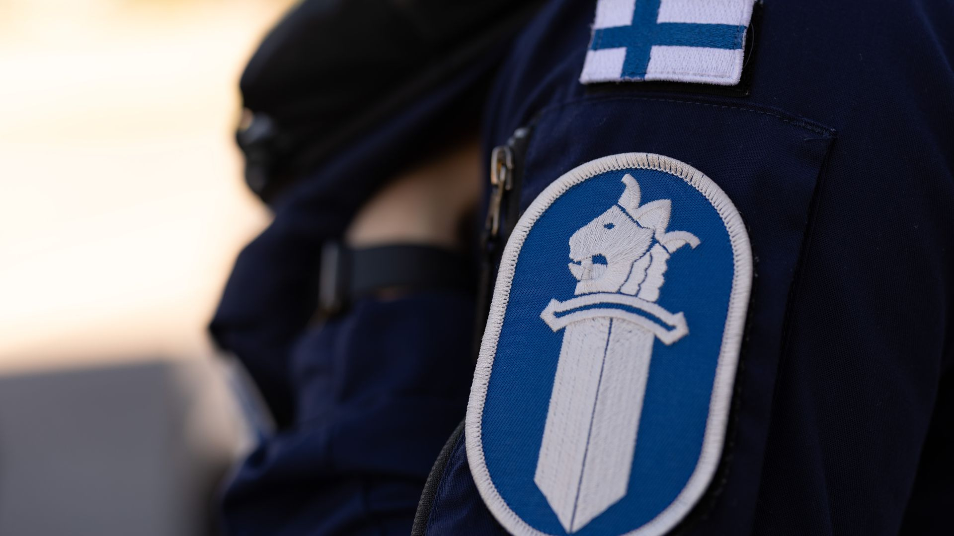 Ulkopuolinen hyökkäsi koulun pihaan Järvenpäässä – yritti potkia ykkösluokkalaisia