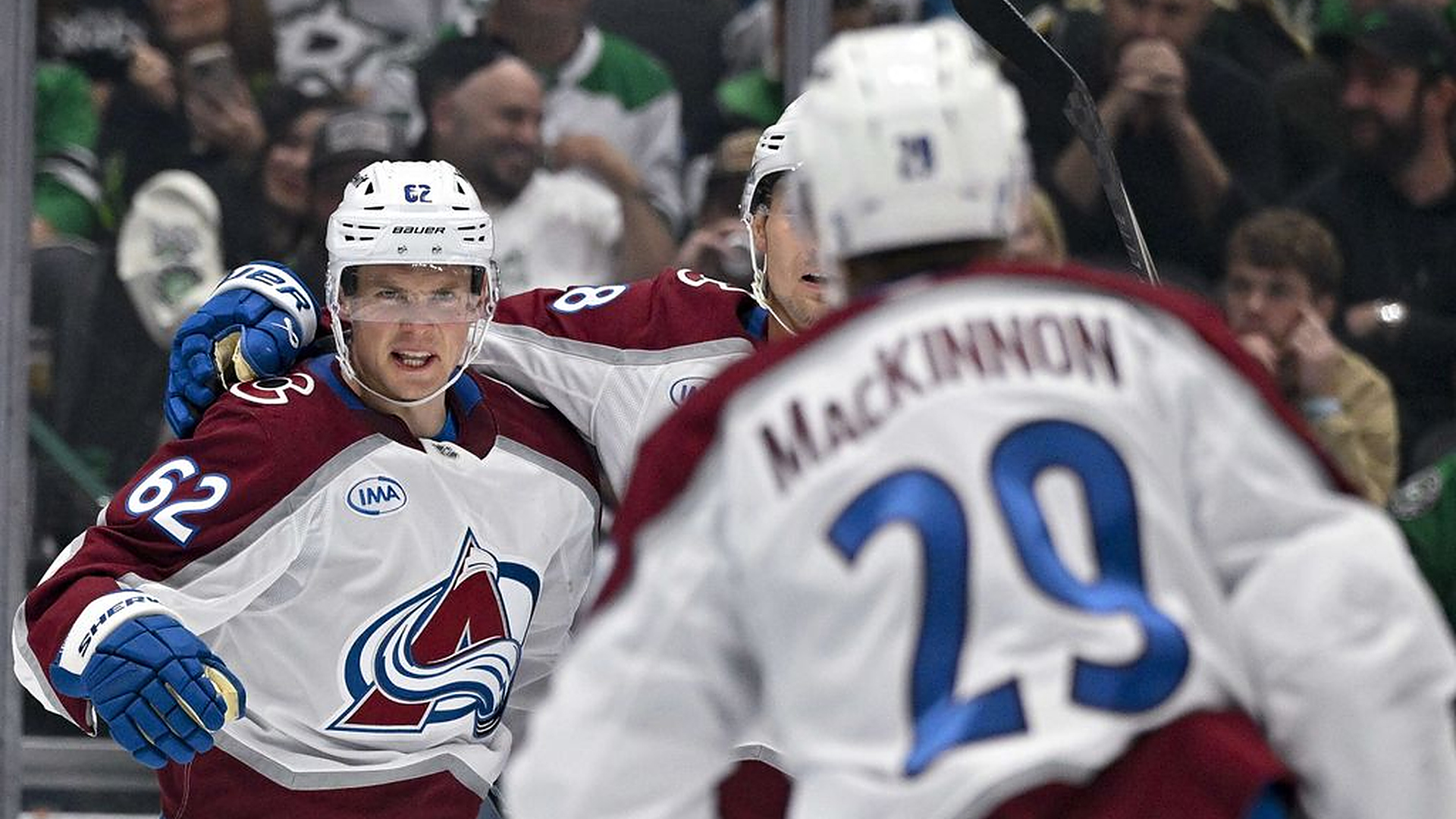 Nyt kulkee! Artturi Lehkonen porskuttaa NHL:n maalipörssin kolmantena