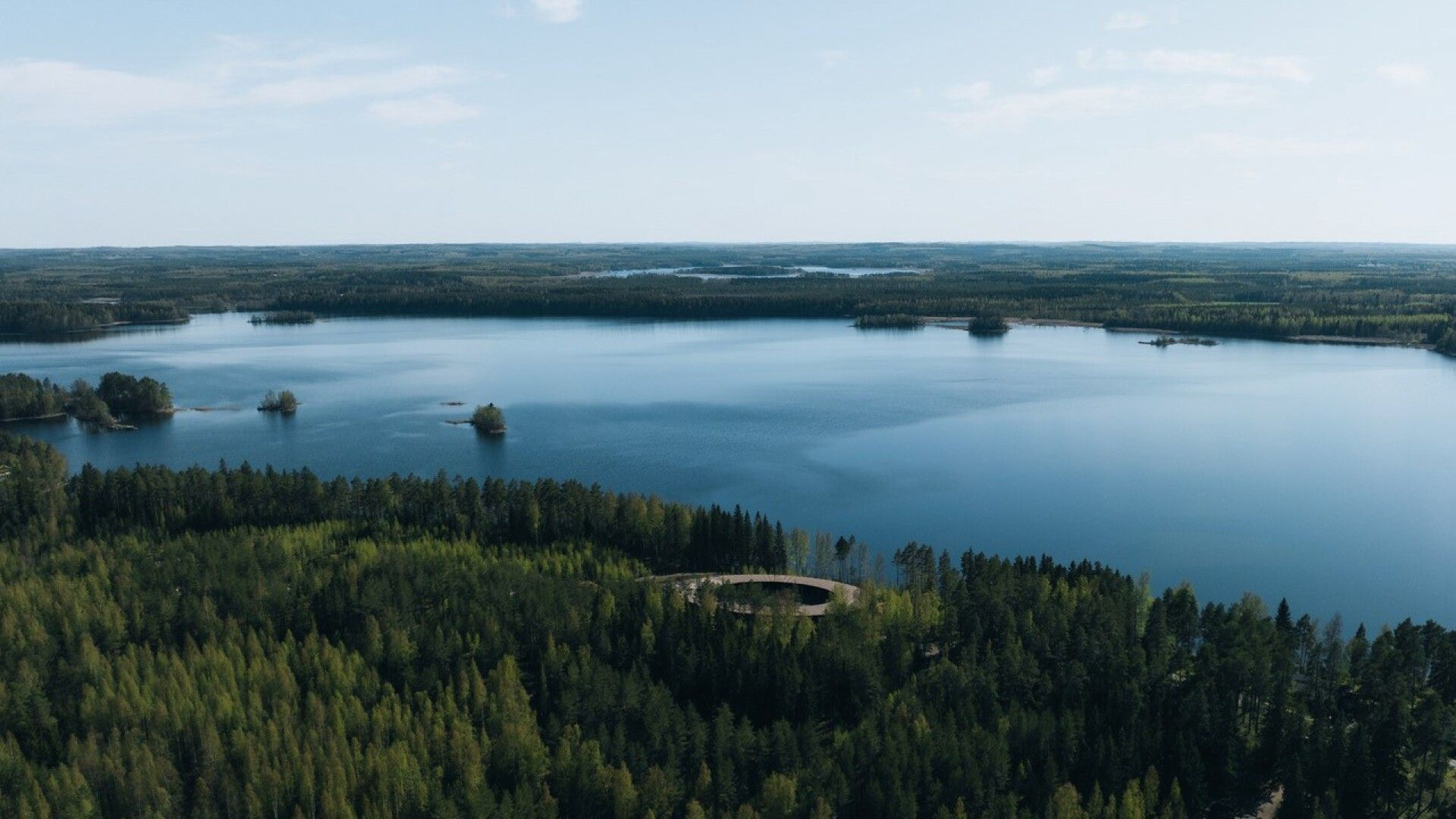 Yksi yö Rantasalmella maksaisi ainakin 1 500 euroa – luksuskohde päätyi saneeraukseen ennen valmistumistaan