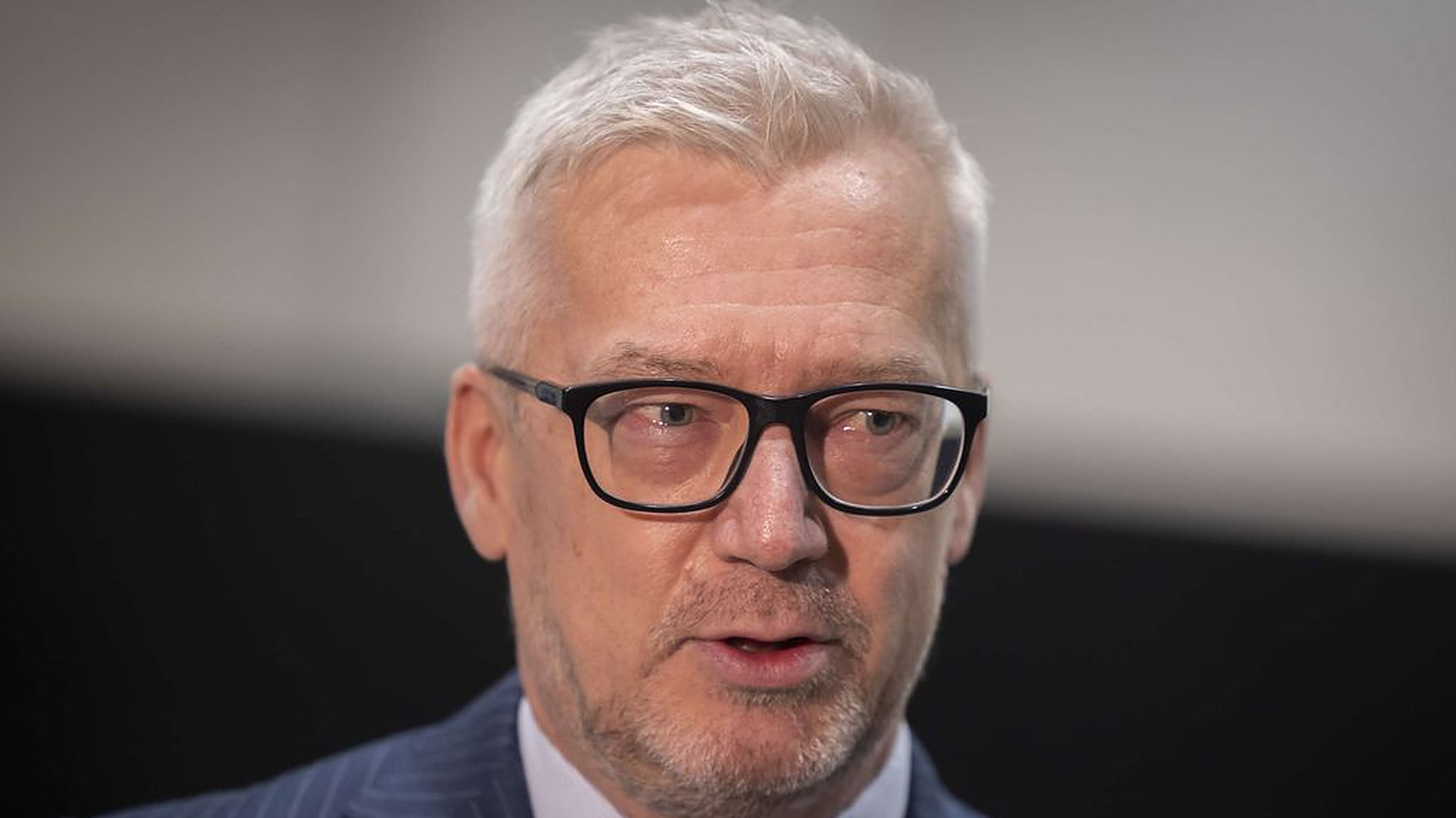 Ministeri puuttui Mira Luodin ja Makwan Amirkhanin käräjiin – Asiantuntijalta tyrmäys