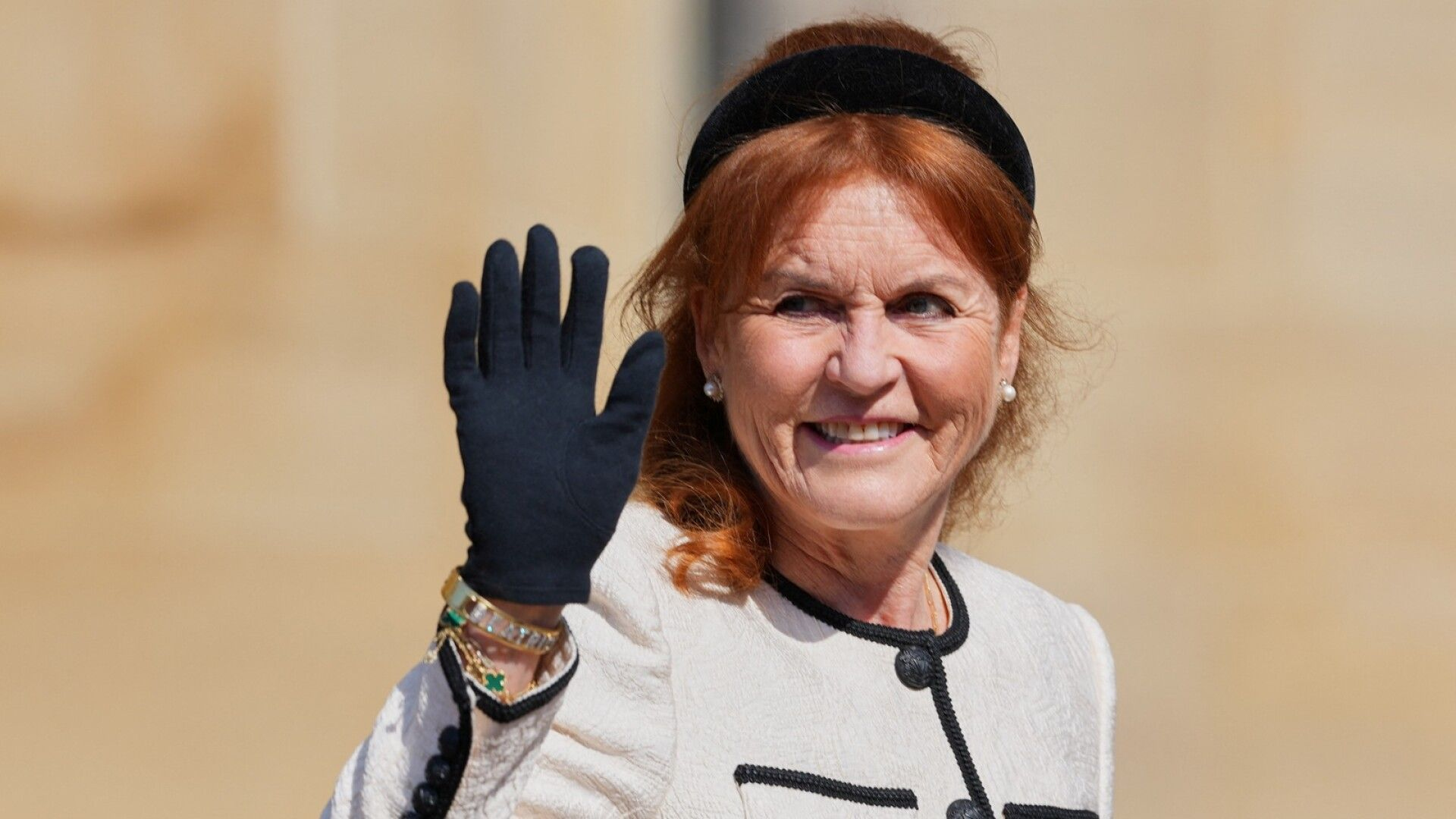 Maan alle painunut Sarah Ferguson ilmestyi yllättäen julkisuuteen
