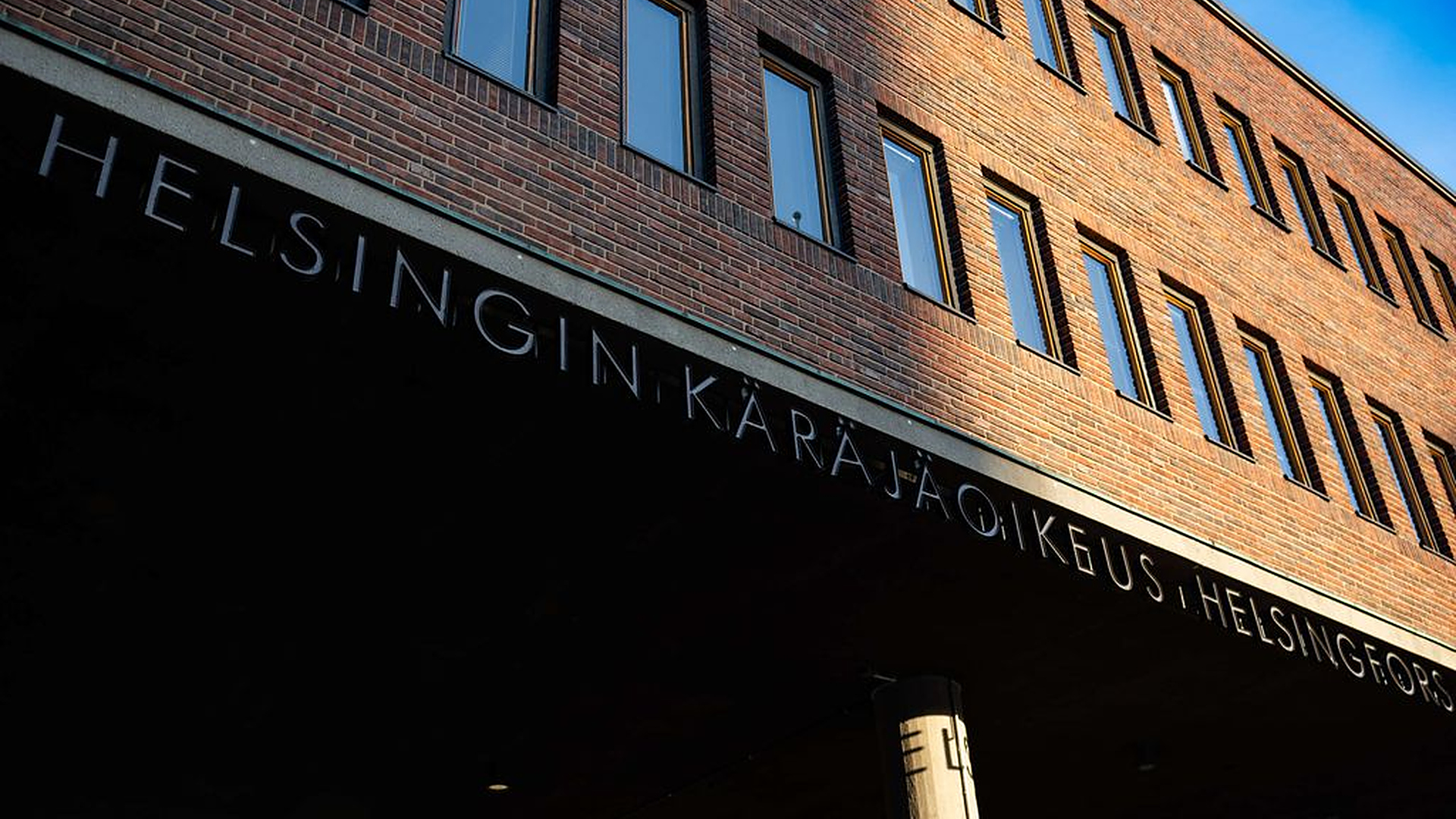 Perheenisä hakkasi lapsensa tämän syntymäpäivänä