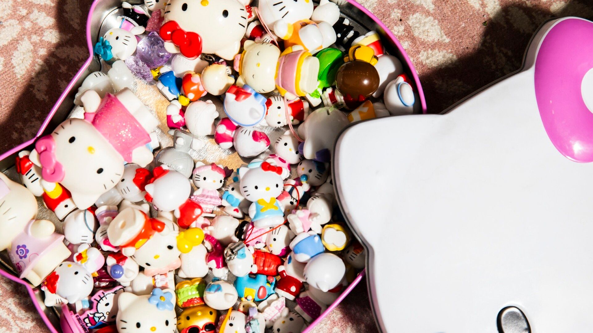 Hello Kitty joutui keskelle outoa Kiina-kohua – valmistaja pyysi anteeksi